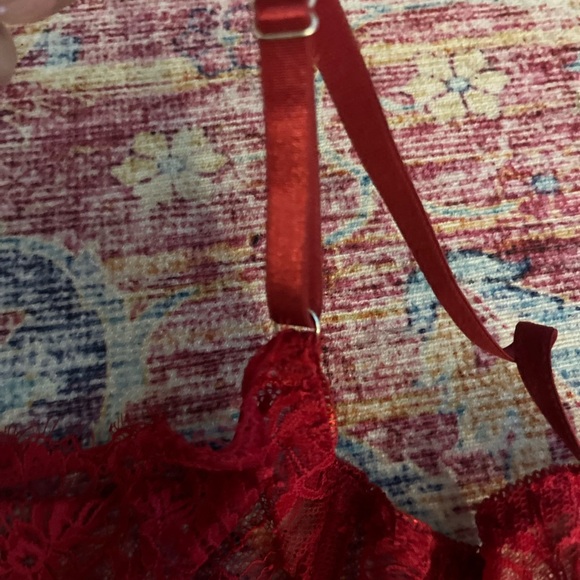 🆕NWOT Elegant Red Lace Lingerie Bra/Panties Set Women’s Small 32A 32B 34A 34B - Picture 8 of 14